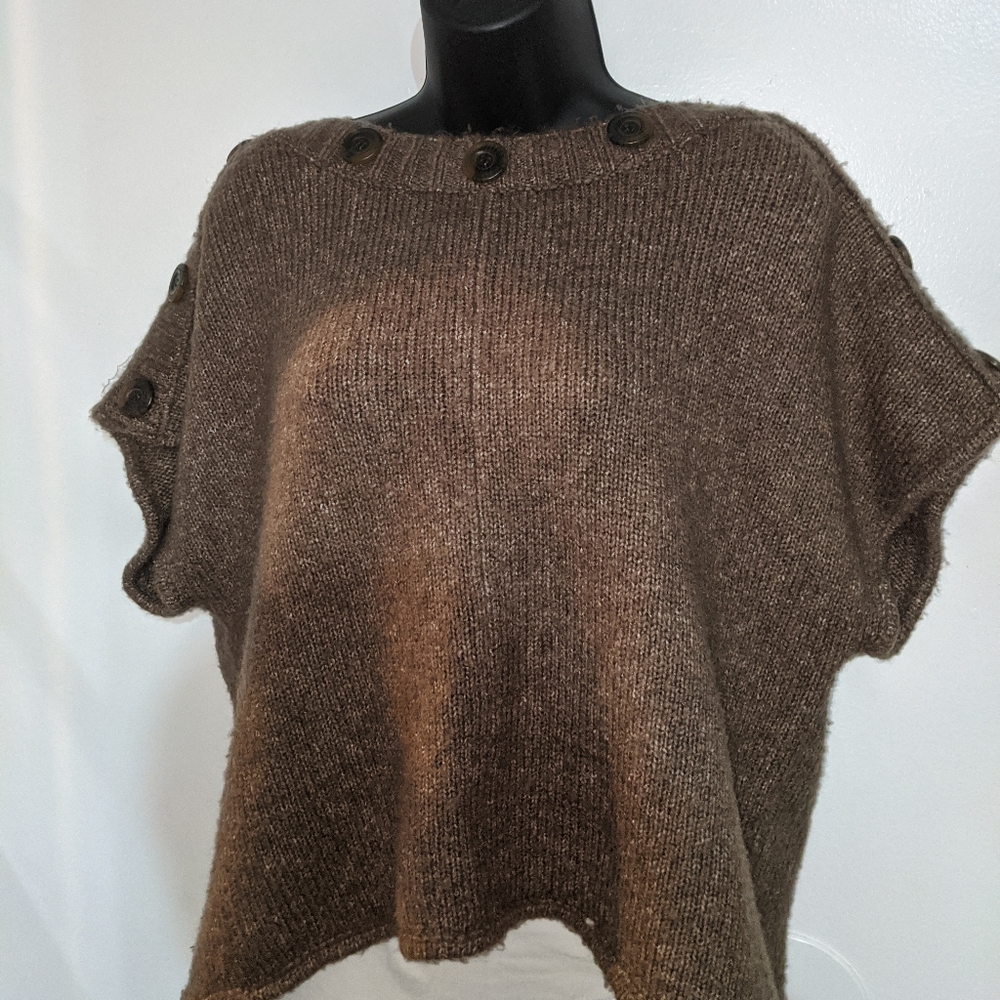 Anthropologie • Kenji Short Sleeve Cape Sweater